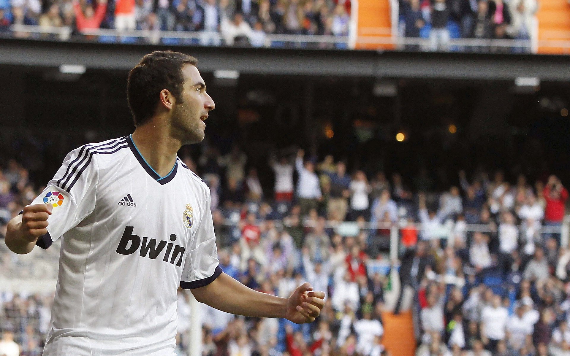 华体会真体育娱乐-“安赫尔·巴尔博萨的攻守兼备与快节奏突破，成就美洲狮队的制胜利器”